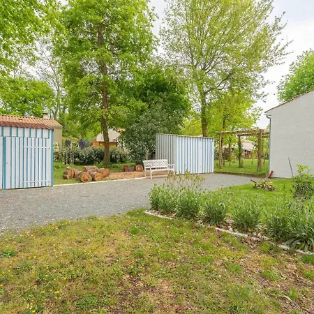 Holiday home Et Terre *